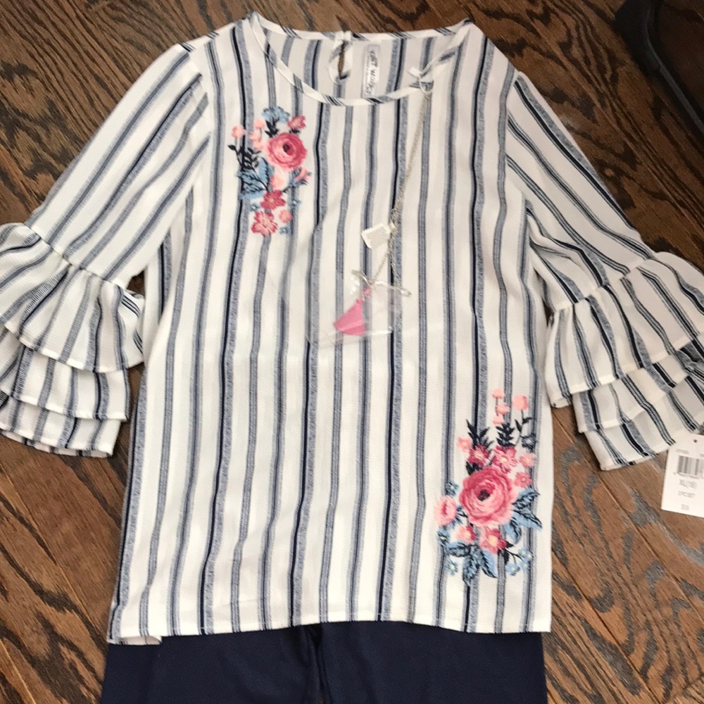 NWT GIRLS 2 PIECE OUTFIT